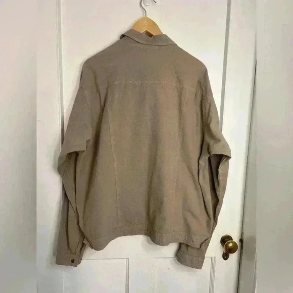 Men’s Tilley Cotton Jacket in Taupe Size Large - Picture 7 of 9